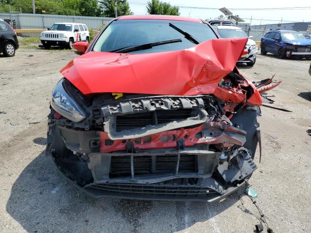  FORD FOCUS 2017 Красный