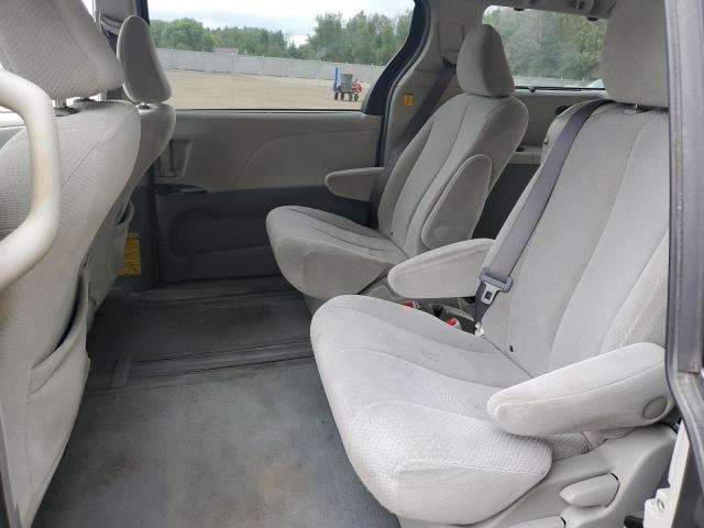 2011 TOYOTA SIENNA LE  