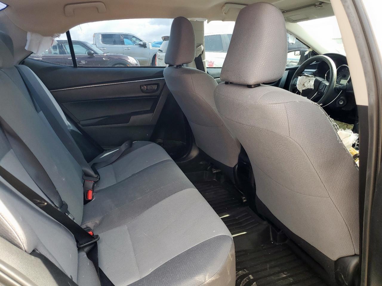 2016 Toyota Corolla L VIN: 5YFBURHE1GP385621 Lot: 64494375