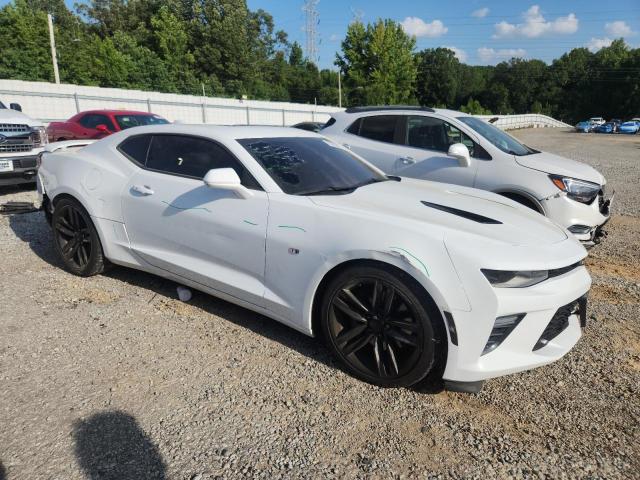 Coupet CHEVROLET CAMARO 2016 White