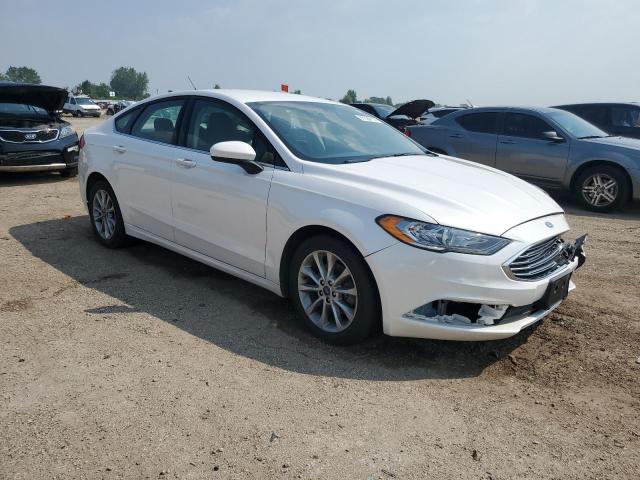  FORD FUSION 2017 Белы