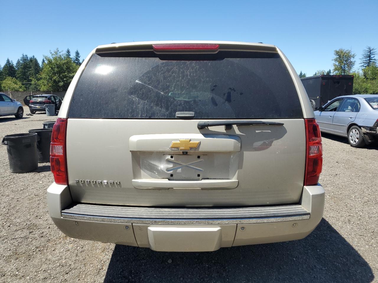 1gnskke75er101890 1GNSKKE75ER101890 2014 Chevrolet Suburban K1500 Ltz