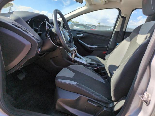 Sedans FORD FOCUS 2012 Silver
