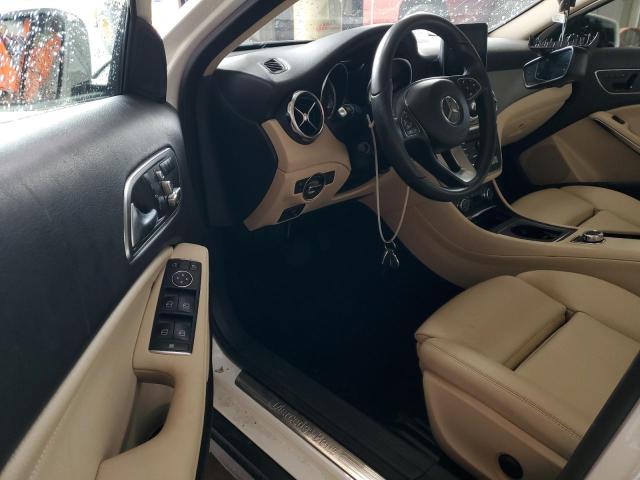  MERCEDES-BENZ GLA-CLASS 2018 Biały