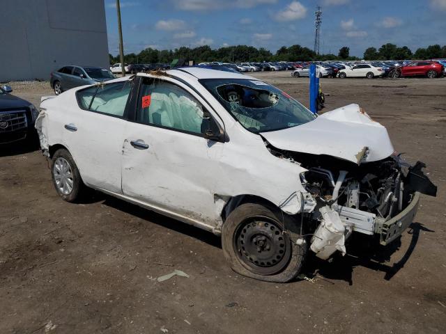  NISSAN VERSA 2019 Белы
