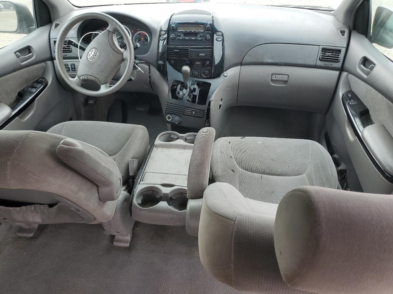 2004 Toyota Sienna Ce VIN: 5TDZA23C74S097819 Lot: 64989265