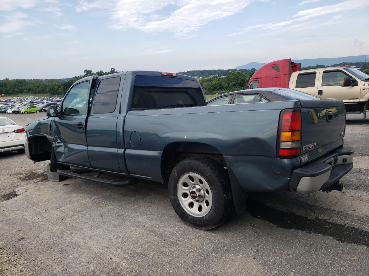 2007 GMC New Sierra C1500 Classic VIN: 1GTEC19V07Z196819 Lot: 62777775