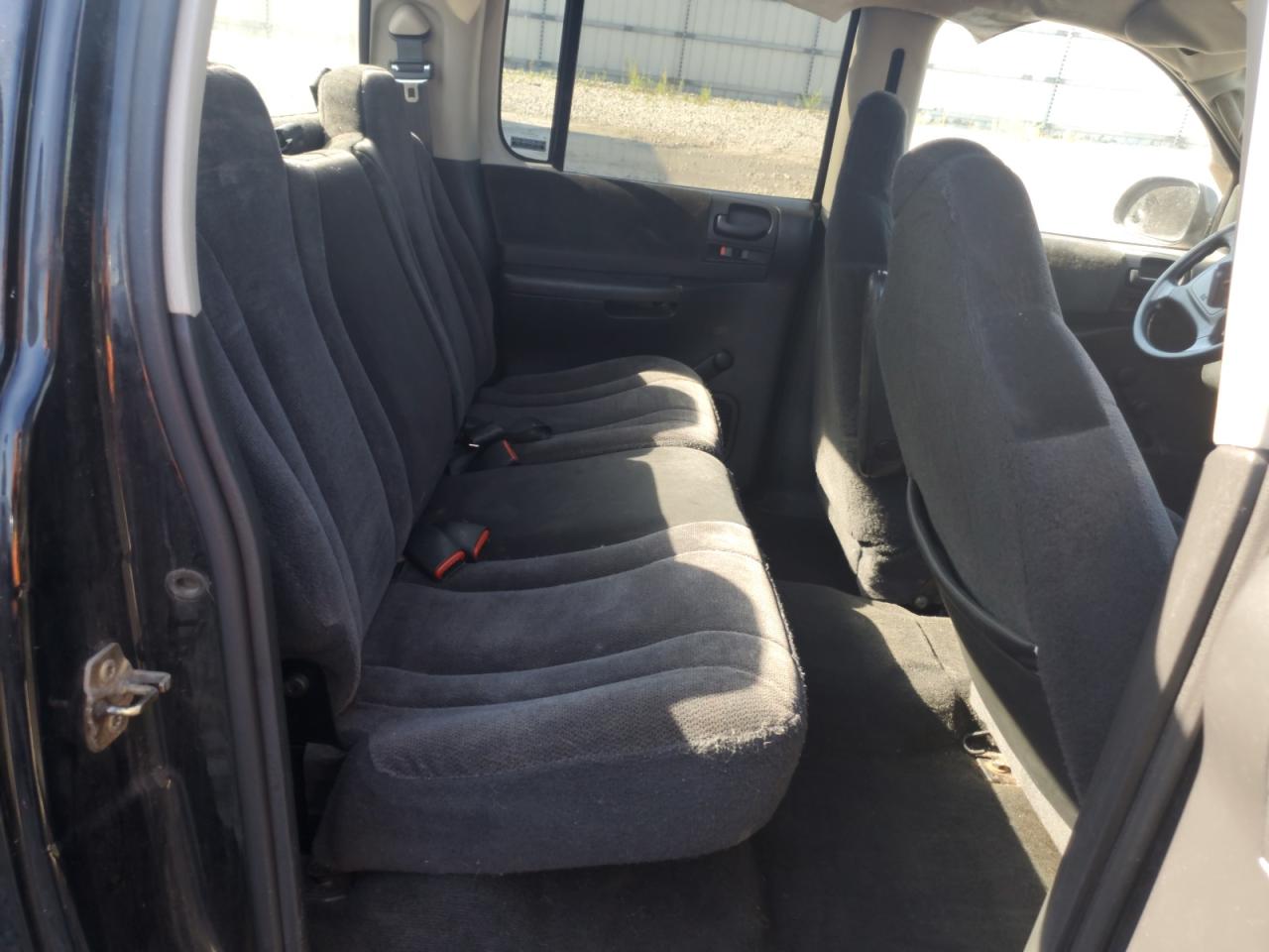 2004 Dodge Dakota Quad Sport VIN: 1D7HG38KX4S739706 Lot: 81505655