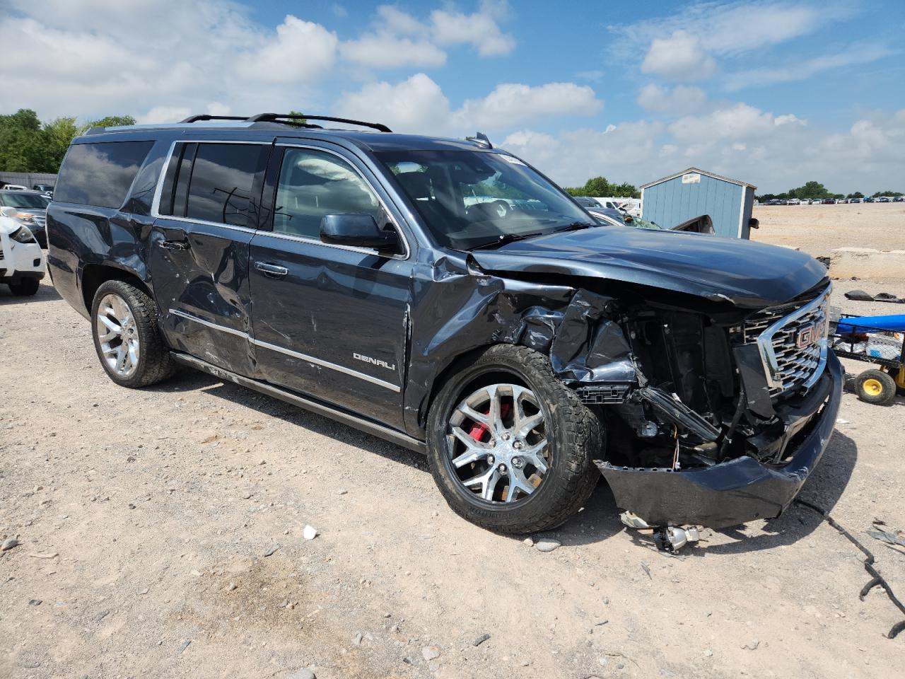 1gks2hkj6lr141456 1GKS2HKJ6LR141456 2020 GMC Yukon Xl Denali
