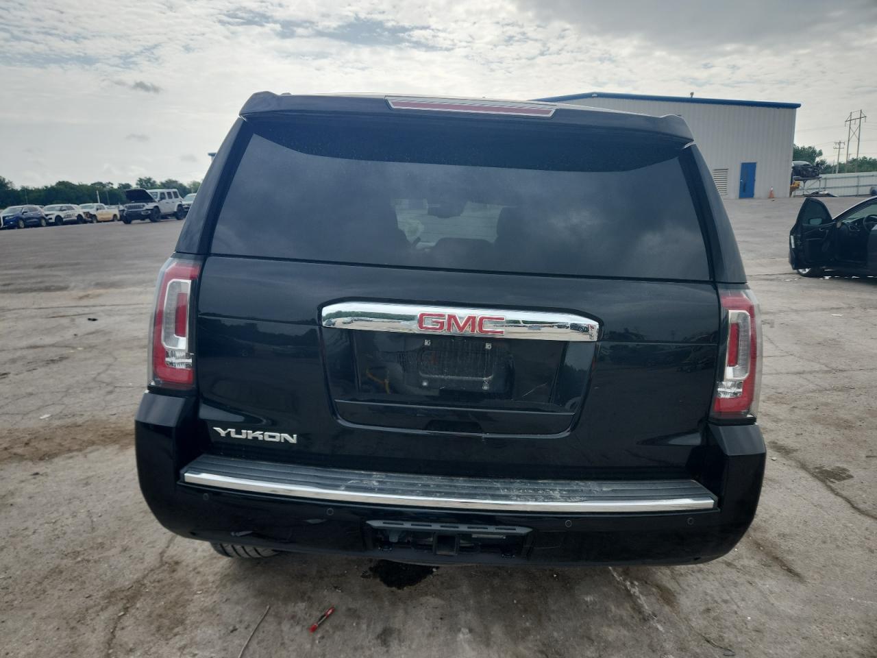 2017 GMC Yukon Denali VIN: 1GKS2CKJ3HR198921 Lot: 59995405