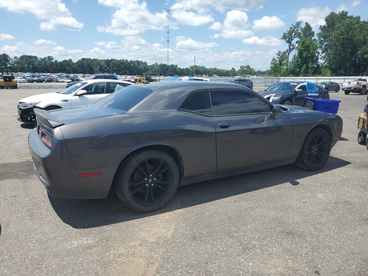 2018 Dodge Challenger Sxt VIN: 2C3CDZAGXJH251935 Lot: 66768075