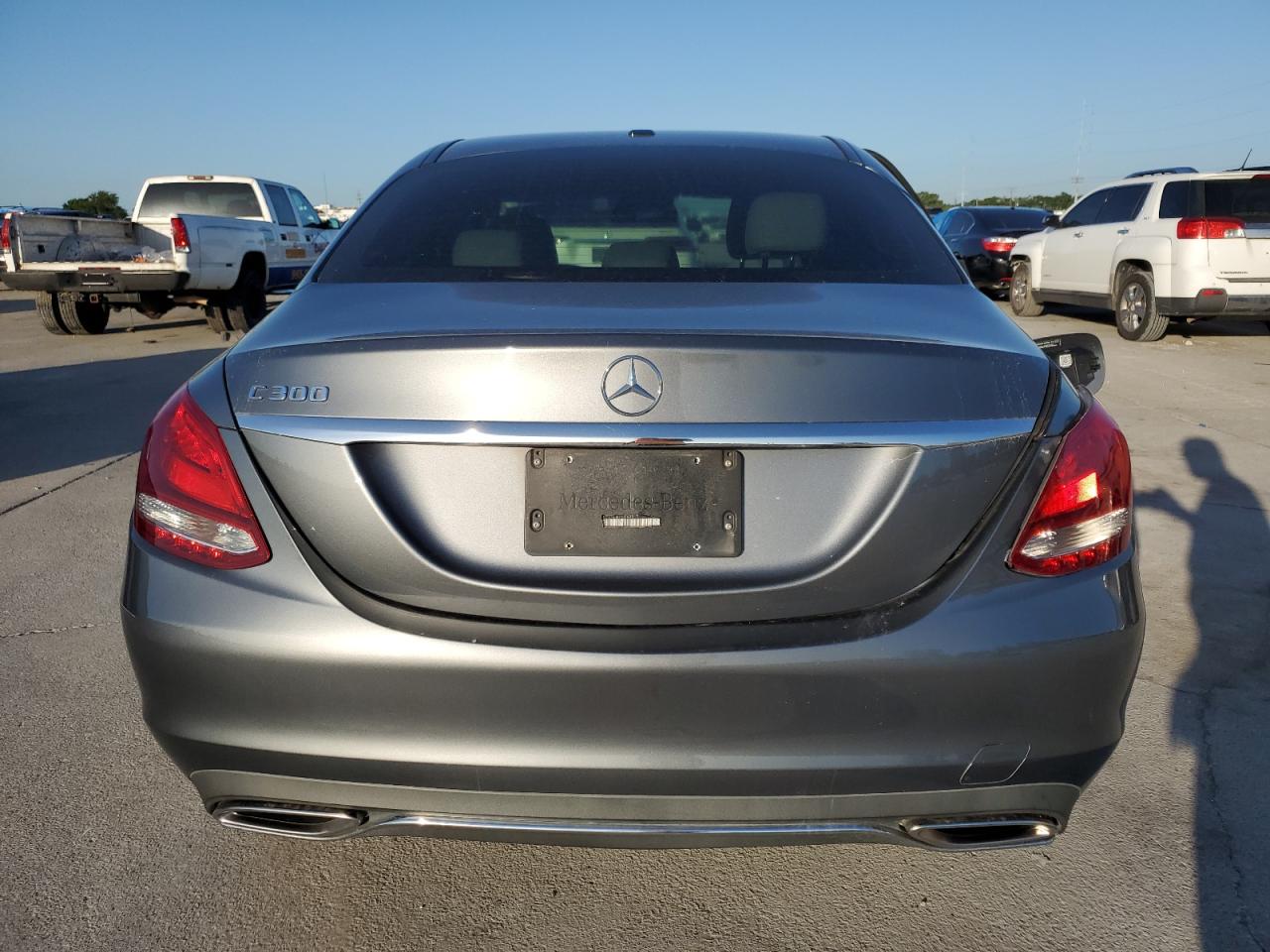 2018 Mercedes-Benz C 300 VIN: 55SWF4JB7JU269517 Lot: 63802755