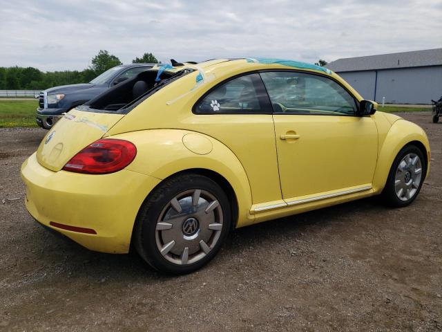  VOLKSWAGEN BEETLE 2013 Żółty