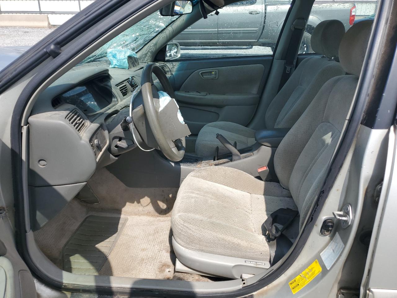 2000 Toyota Camry Ce VIN: 4T1BG28KXYU701540 Lot: 64777045