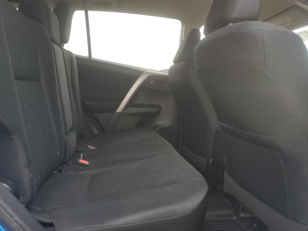 2017 Toyota Rav4 Le VIN: 2T3BFREV2HW598664 Lot: 67119125