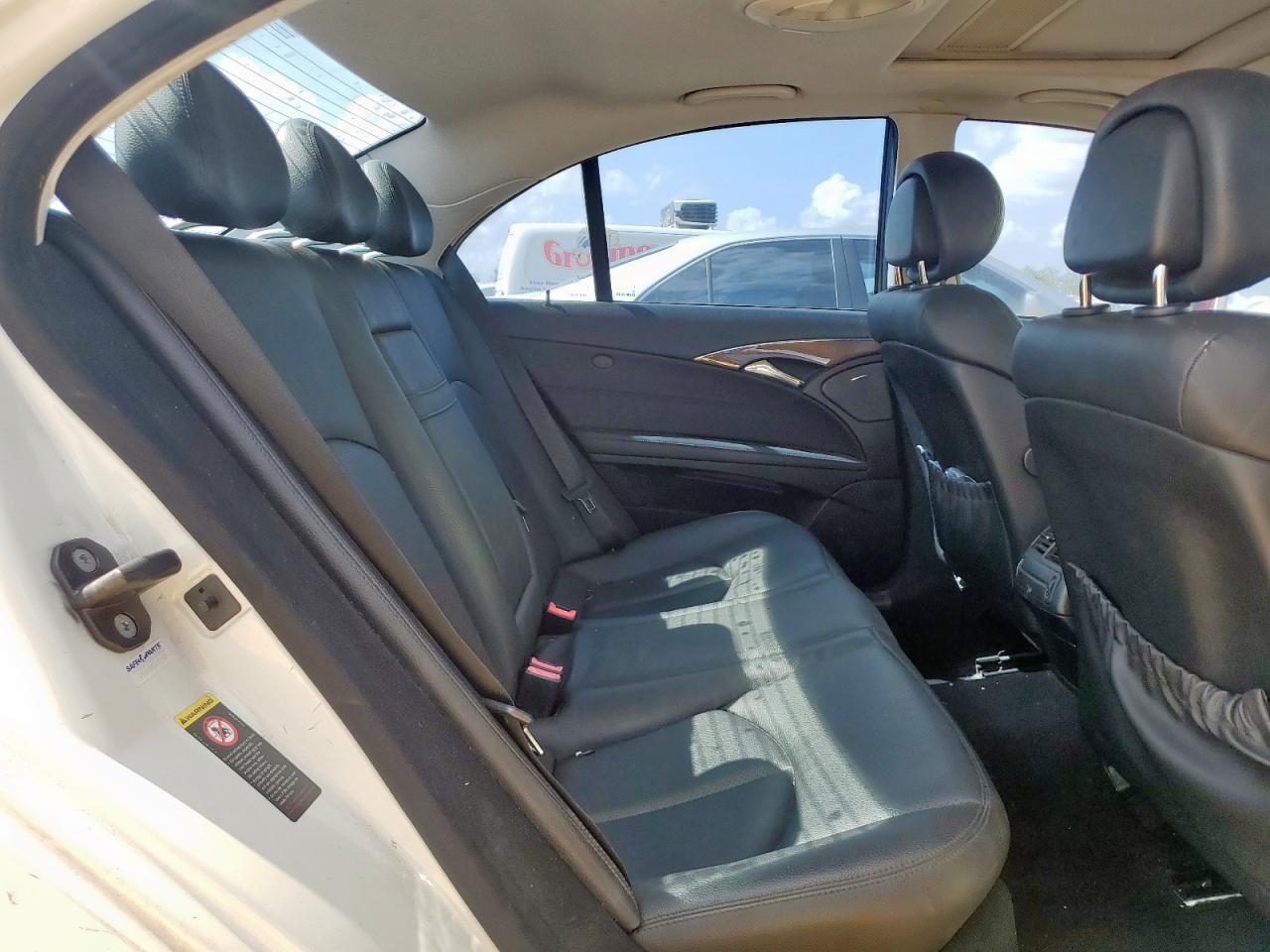 2008 Mercedes-Benz E 350 VIN: WDBUF56X08B292829 Lot: 64388235