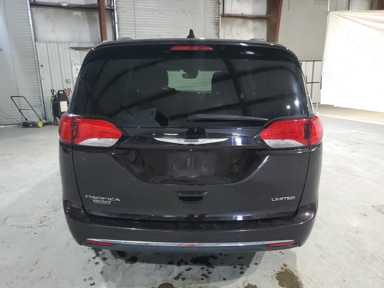 2017 Chrysler Pacifica Limited VIN: 2C4RC1GG6HR570030 Lot: 65559815