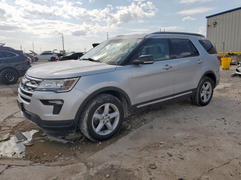  FORD EXPLORER 2018 Серебристый