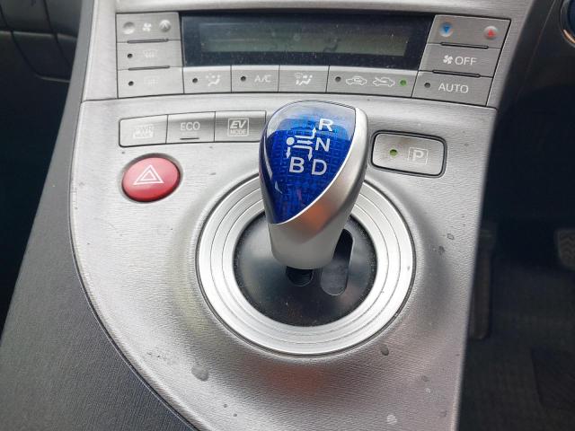 2014 TOYOTA PRIUS HYBR