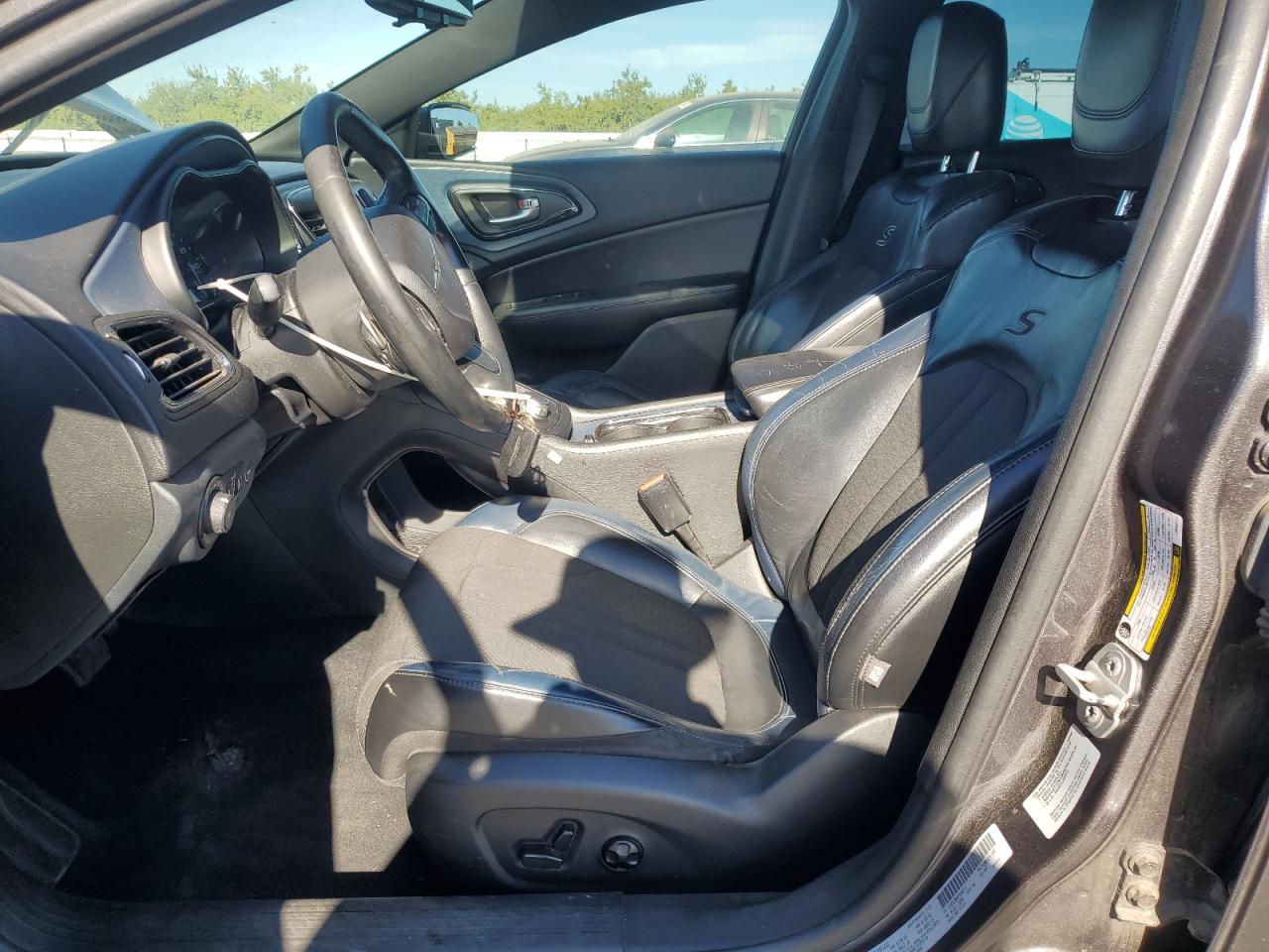 2015 Chrysler 200 S VIN: 1C3CCCBB9FN650711 Lot: 66217955