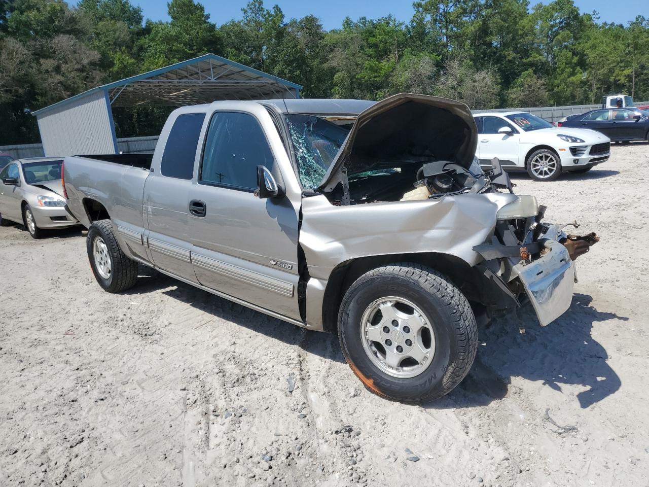 2000 Chevrolet Silverado C1500 VIN: 2GCEC19T2Y1389742 Lot: 64761895