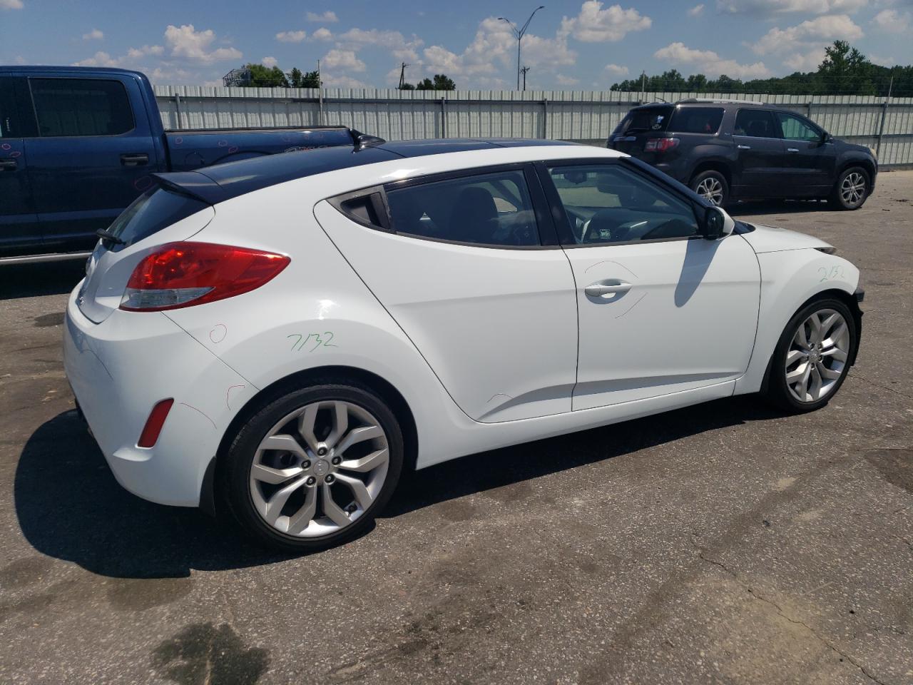 kmhtc6ad1fu237067 KMHTC6AD1FU237067 2015 Hyundai Veloster