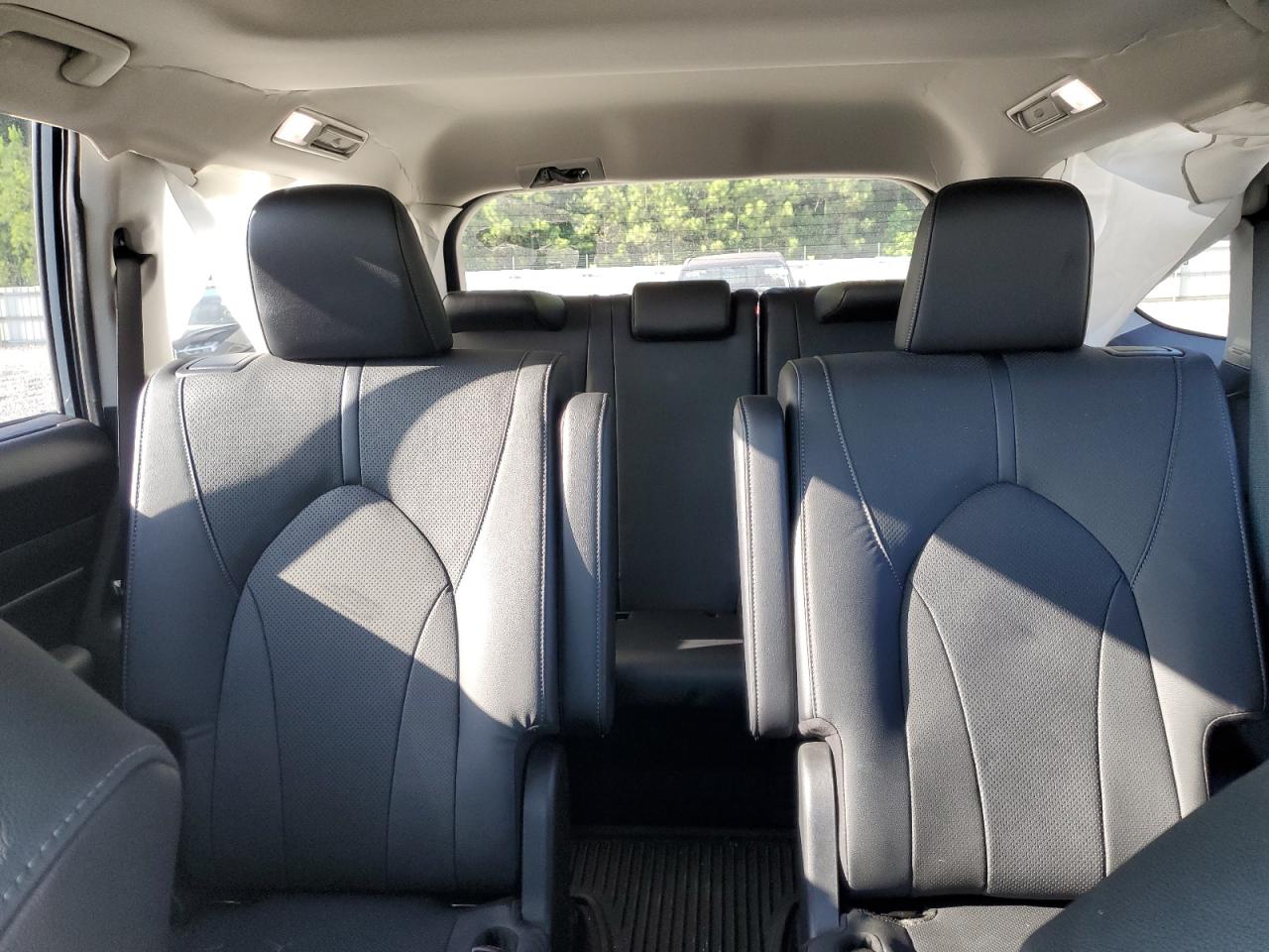 2024 Toyota Grand Highlander Xle VIN: 5TDAAAA57RS001402 Lot: 64324155
