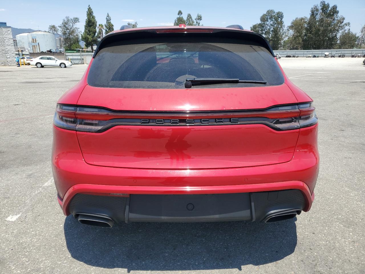 2022 Porsche Macan VIN: WP1AA2A52NLB11810 Lot: 65250235
