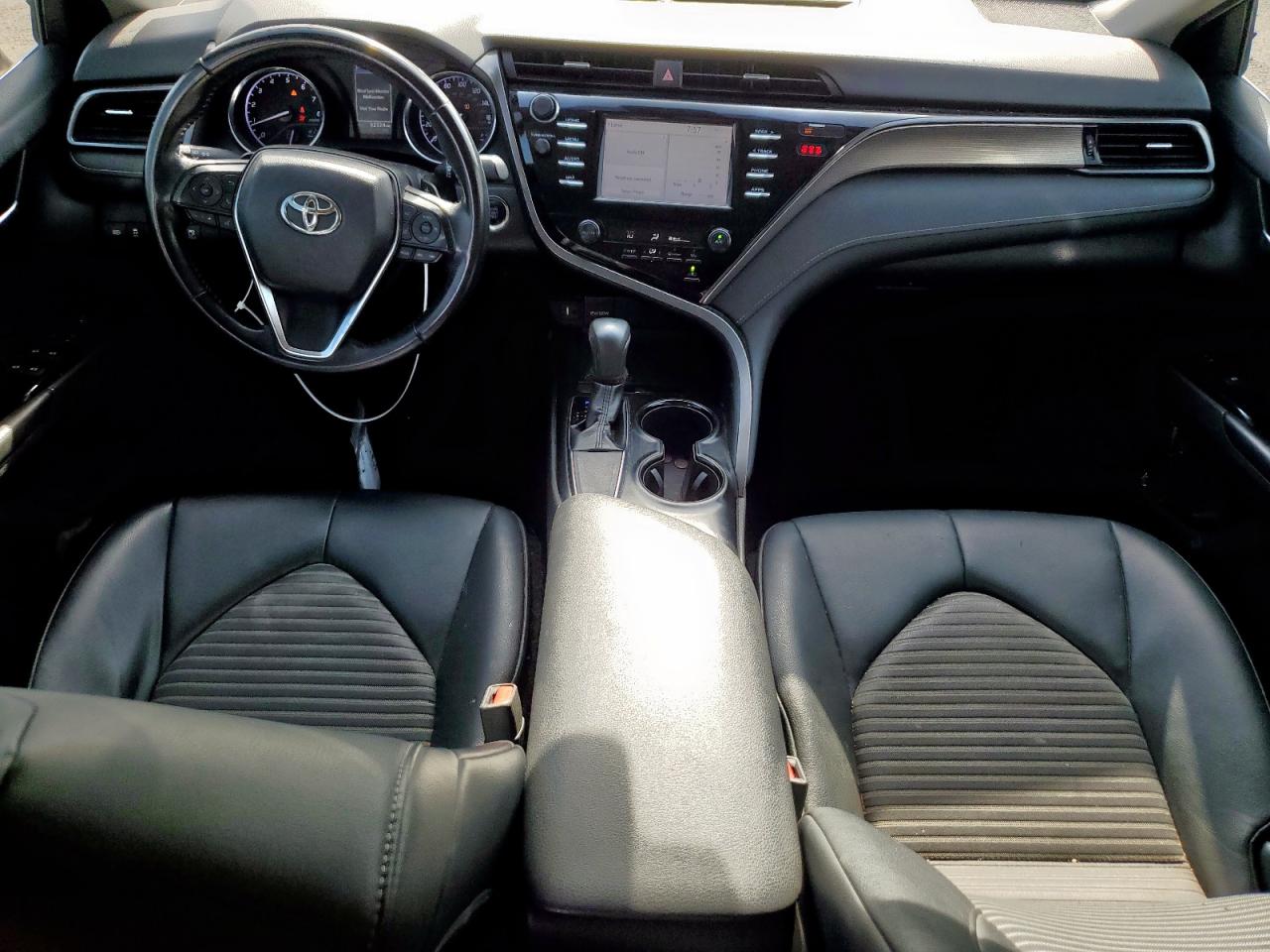 2019 Toyota Camry L VIN: 4T1B11HK0KU733139 Lot: 62375805