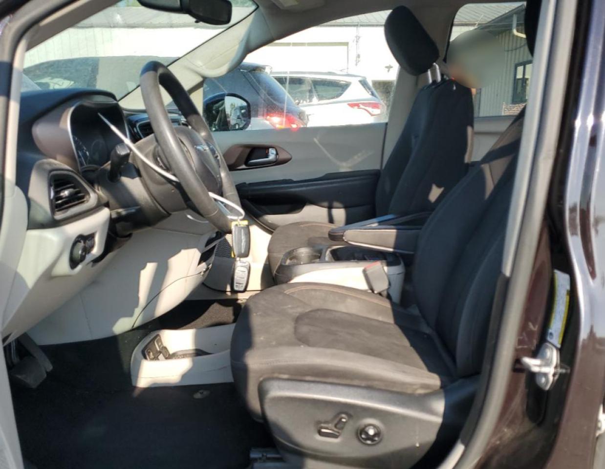 2018 Chrysler Pacifica Touring Plus VIN: 2C4RC1FG4JR123641 Lot: 63575425
