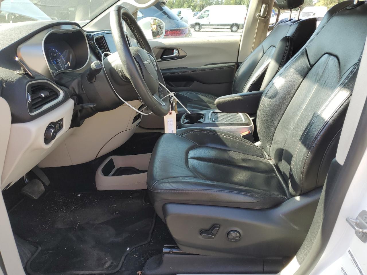 2022 Chrysler Pacifica Touring L VIN: 2C4RC1BGXNR217857 Lot: 64796745