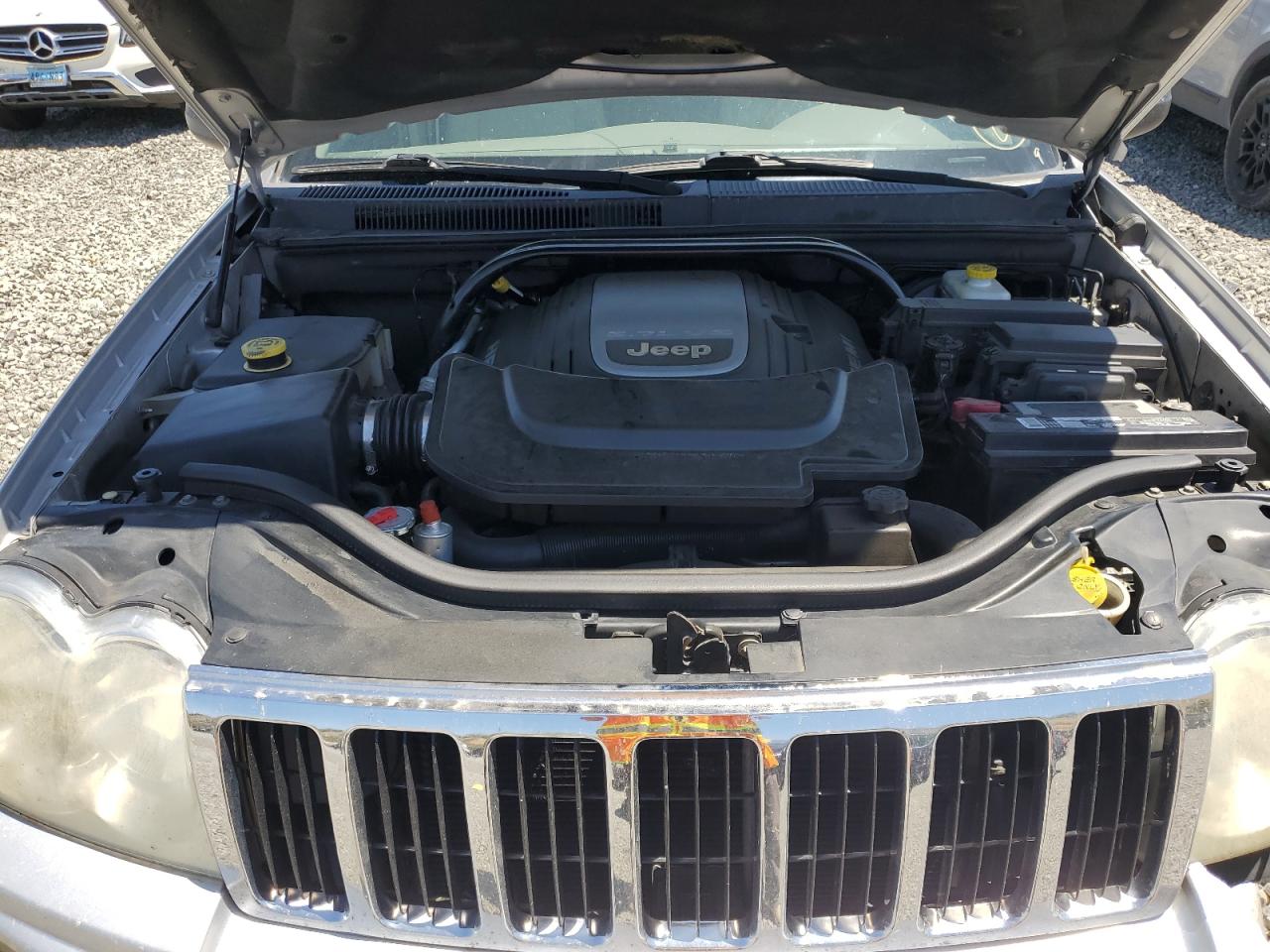 2005 Jeep Grand Cherokee Limited VIN: 1J4HR58275C694973 Lot: 63497935
