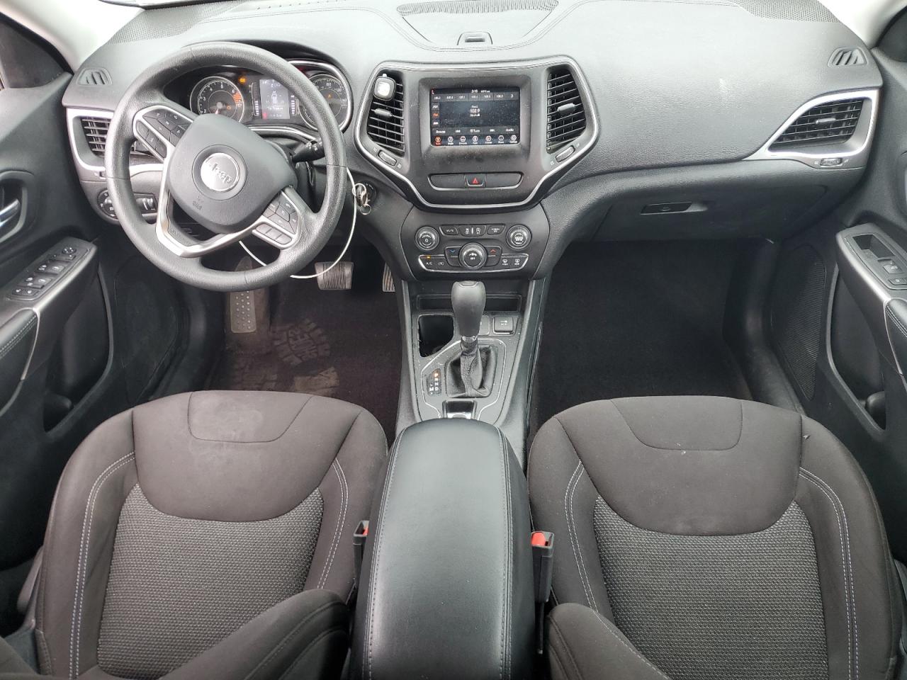 2019 Jeep Cherokee Latitude VIN: 1C4PJLCB2KD206622 Lot: 63329465