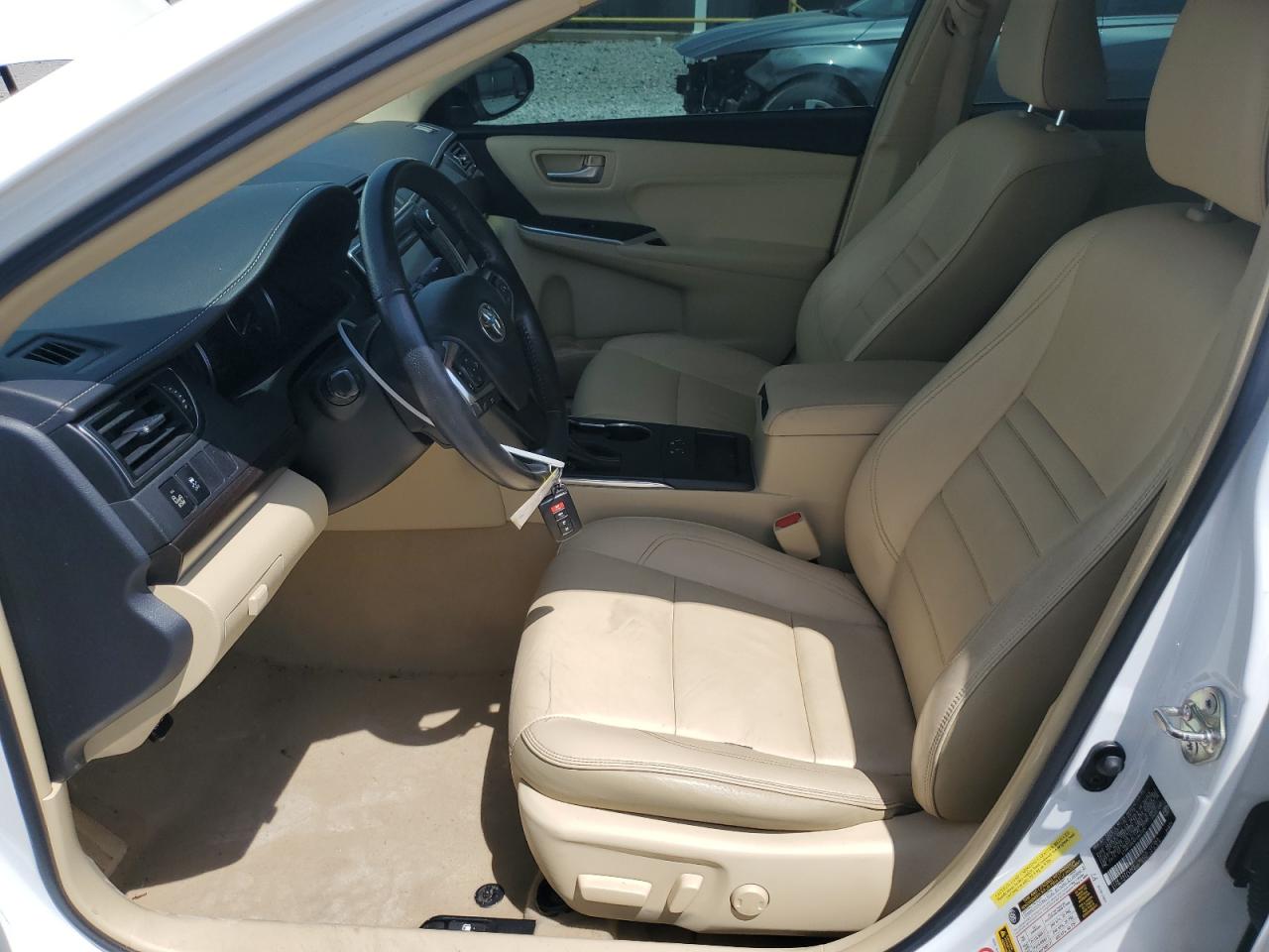 2015 Toyota Camry Le VIN: 4T1BF1FK5FU941334 Lot: 64438855