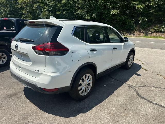  NISSAN ROGUE 2018 Белы