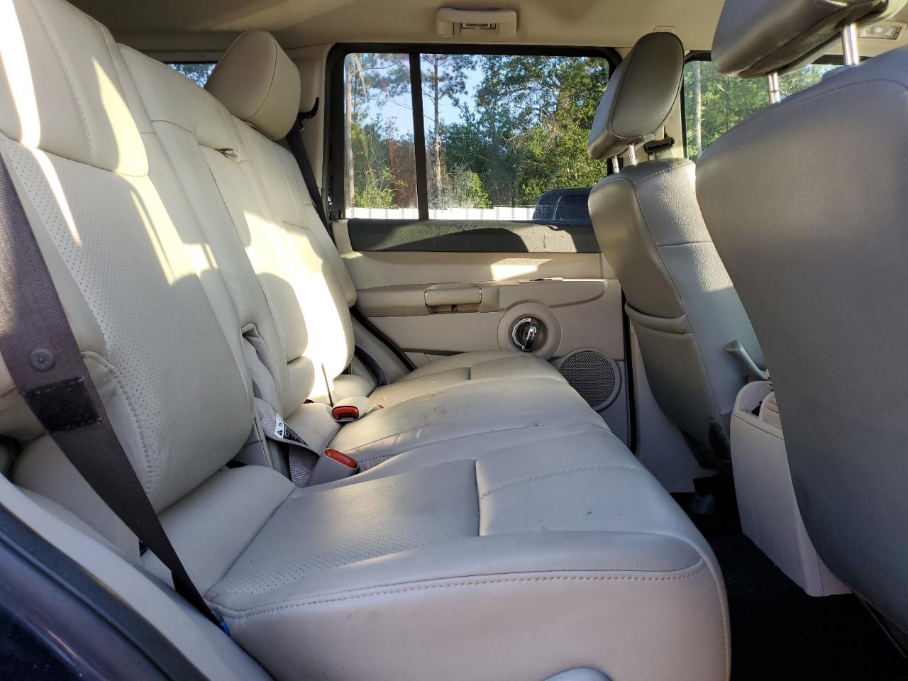 2006 Jeep Commander Limited VIN: 1J8HH58NX6C144521 Lot: 64246205