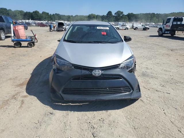  TOYOTA COROLLA 2017 Серебристый