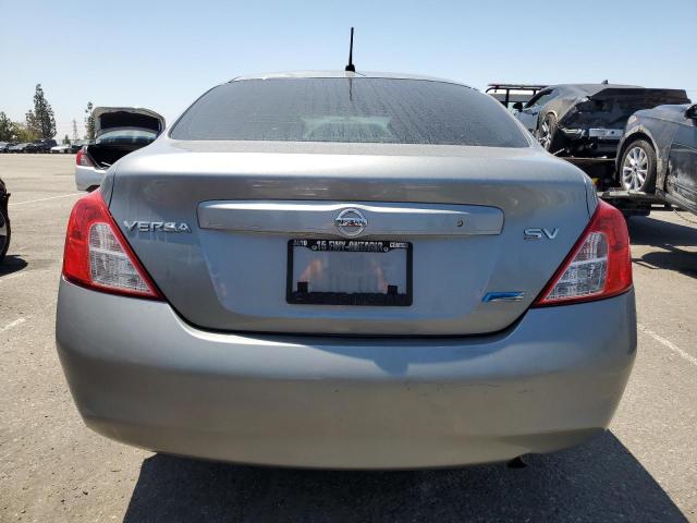  NISSAN VERSA 2012 Srebrny