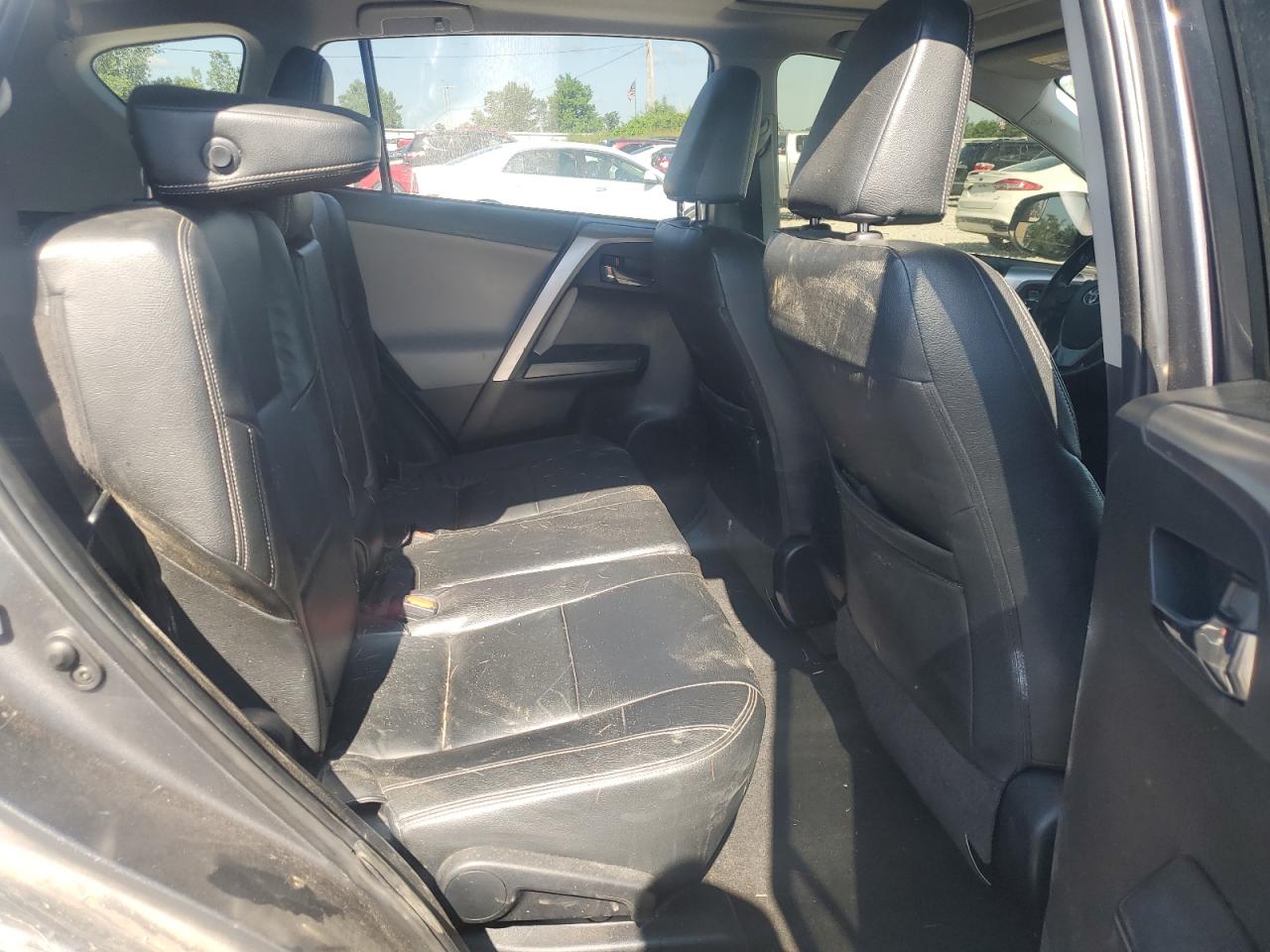 2017 Toyota Rav4 Xle VIN: JTMRFREV3HD211907 Lot: 63041155