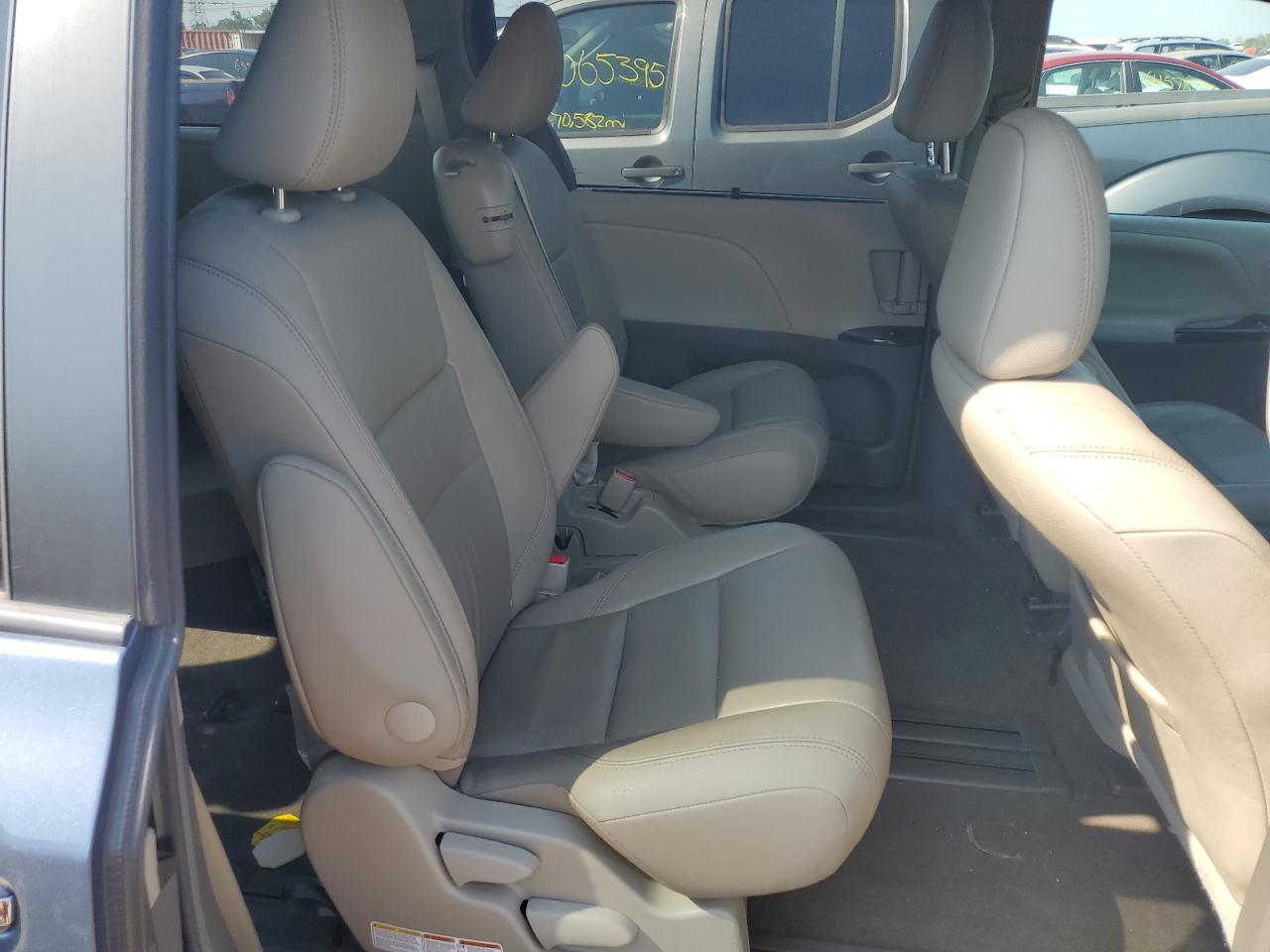 2016 Toyota Sienna Xle VIN: 5TDYK3DCXGS746546 Lot: 64759945