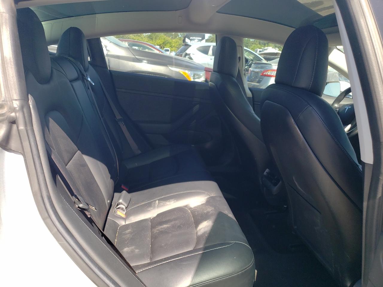 2018 Tesla Model 3 VIN: 5YJ3E1EB9JF112832 Lot: 64671225