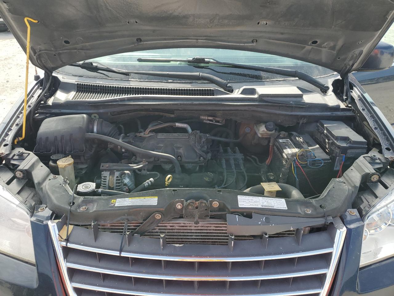 2008 Chrysler Town & Country Touring VIN: 2A8HR54P88R651447 Lot: 64588815