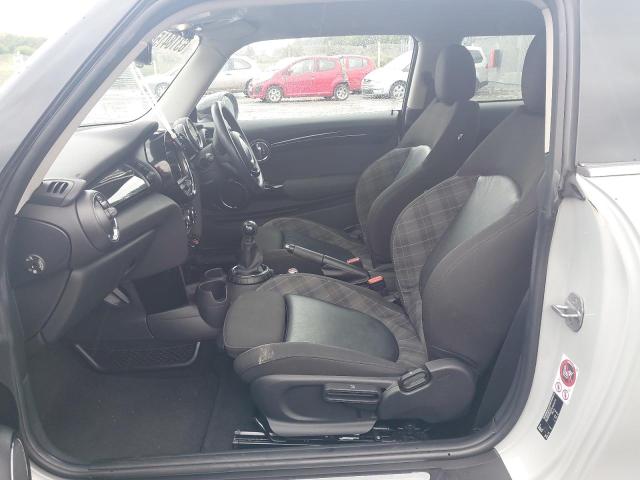 2015 MINI COOPER