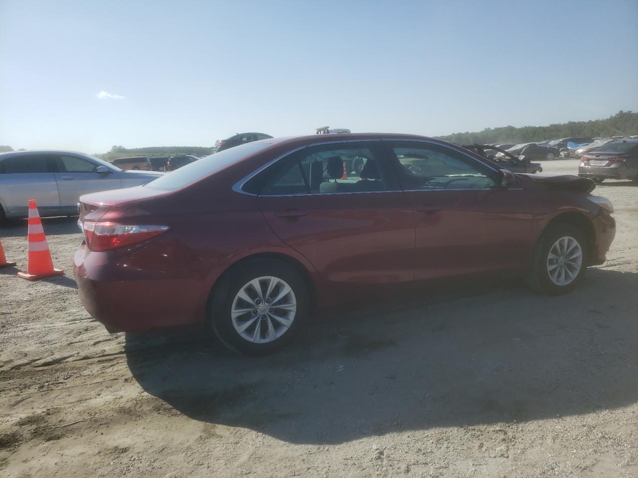 4t1bf1fk7fu982774 4T1BF1FK7FU982774 2015 Toyota Camry Le