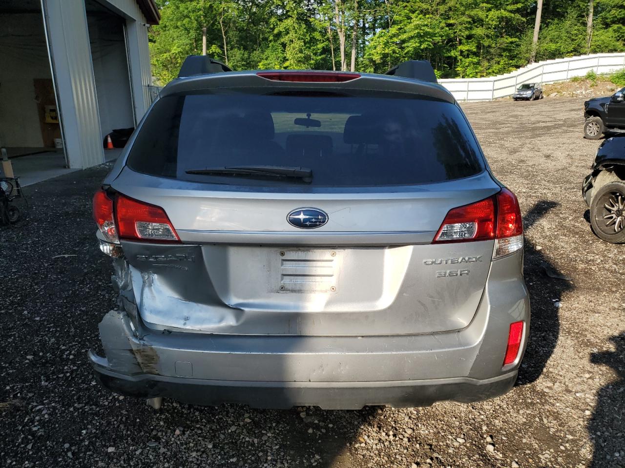 2011 Subaru Outback 3.6R VIN: 4S4BRDAC0B2324292 Lot: 62490265