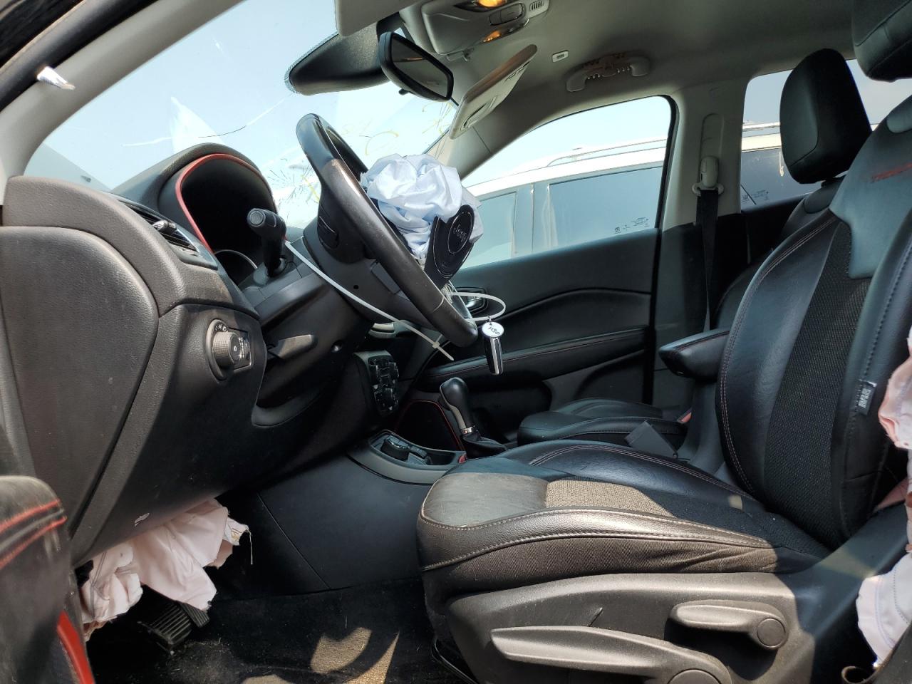 2019 Jeep Compass Trailhawk VIN: 3C4NJDDBXKT668724 Lot: 65741215