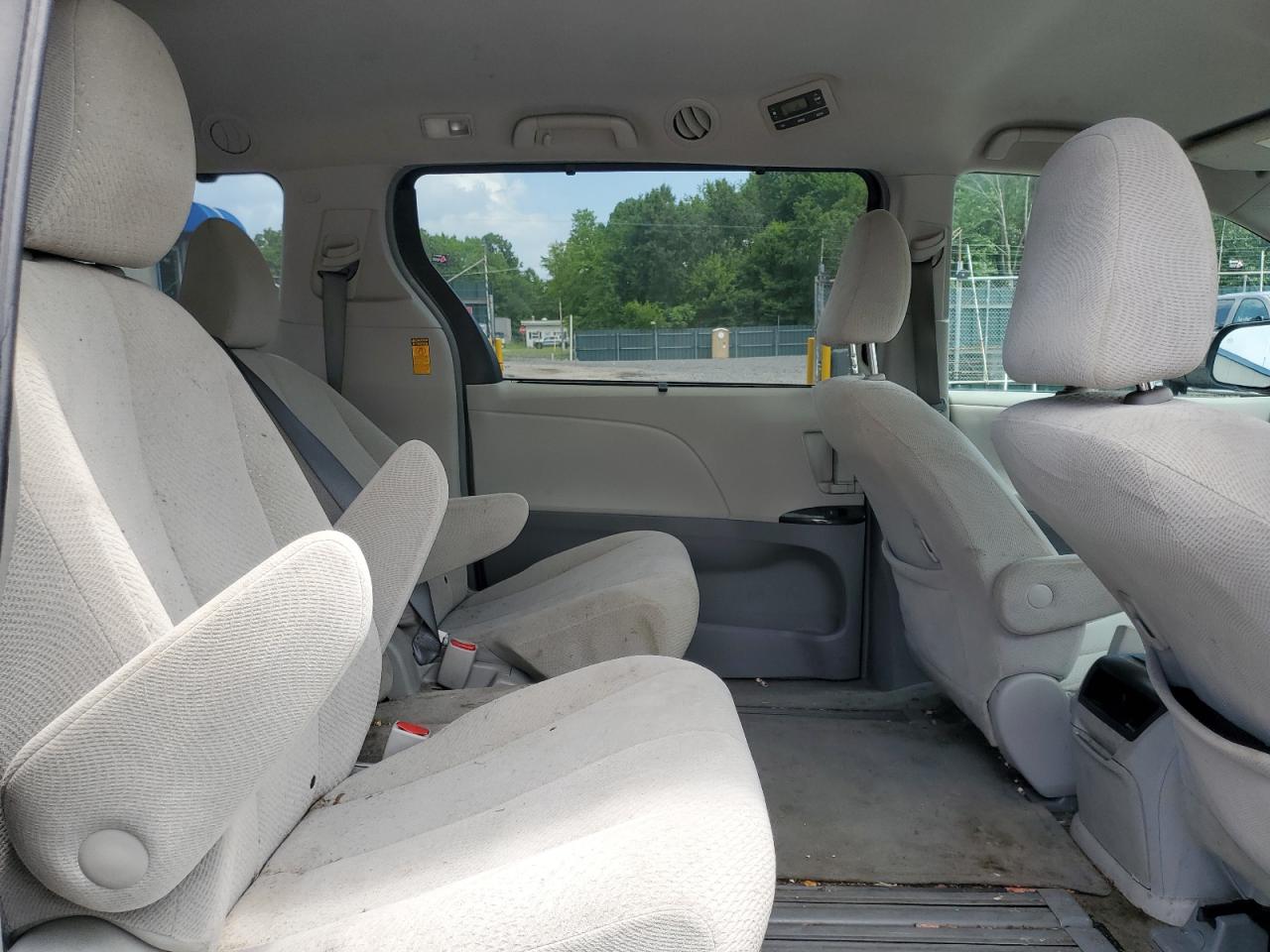 2014 Toyota Sienna Le VIN: 5TDKK3DC3ES445359 Lot: 63214055
