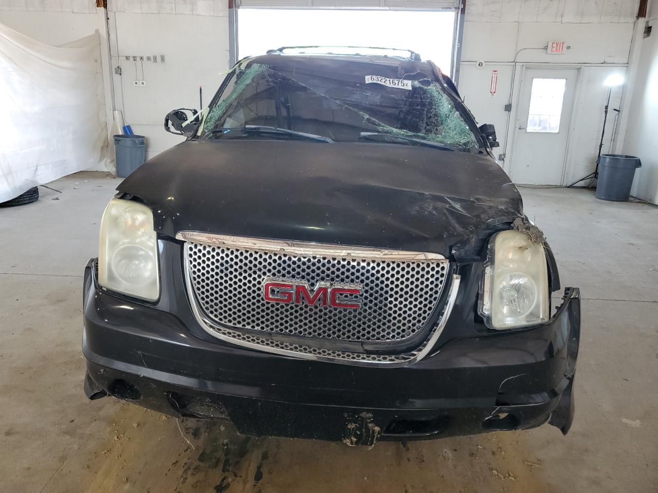 2007 GMC Yukon VIN: 1GKFC130X7R276909 Lot: 63221675