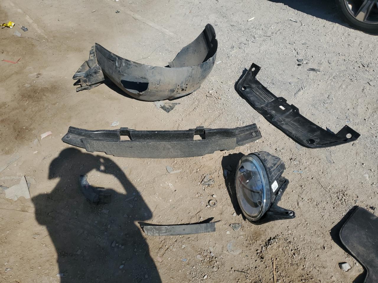 2016 Volkswagen Beetle 1.8T VIN: 3VWF17AT2GM638103 Lot: 65995545