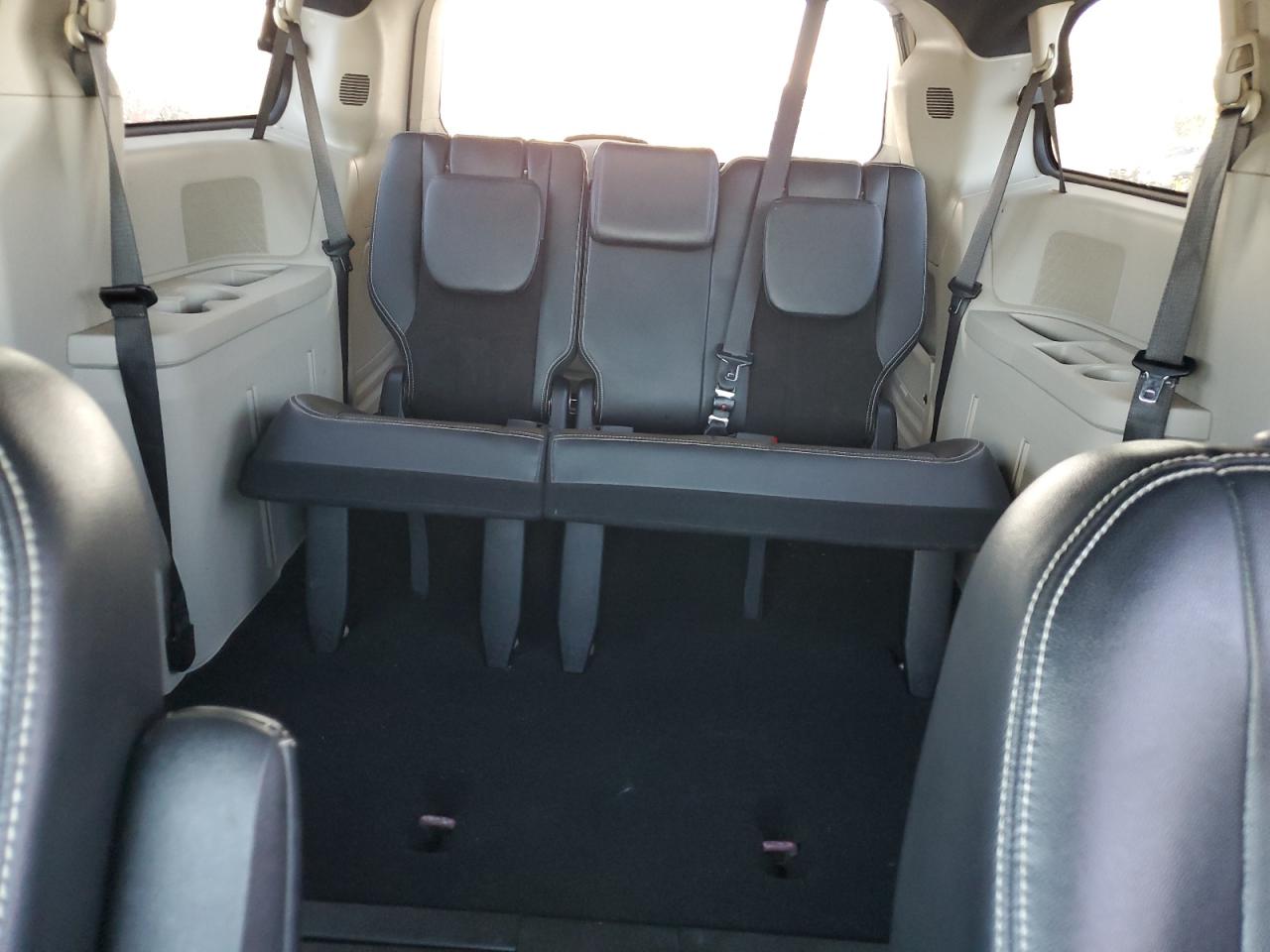 2019 Dodge Grand Caravan Sxt VIN: 2C4RDGCG5KR562255 Lot: 64451395